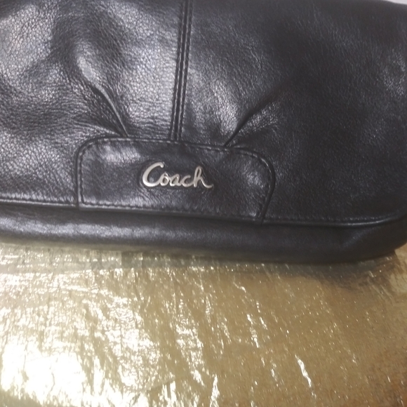 Vintage Coach ruffled wristlet - Picture 2 of 4